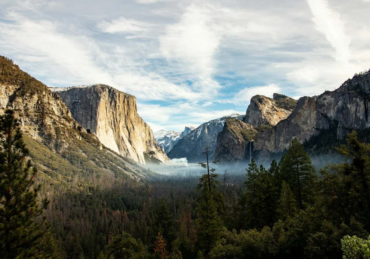 El Capitan en Yosemite Valley gezien vanaf Tunnel View
