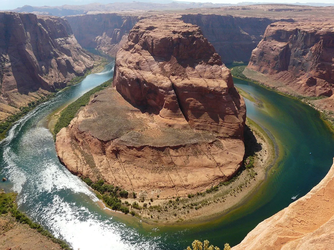 De hoefijzervormige bocht van de Colorado River bij Horseshoe Bend